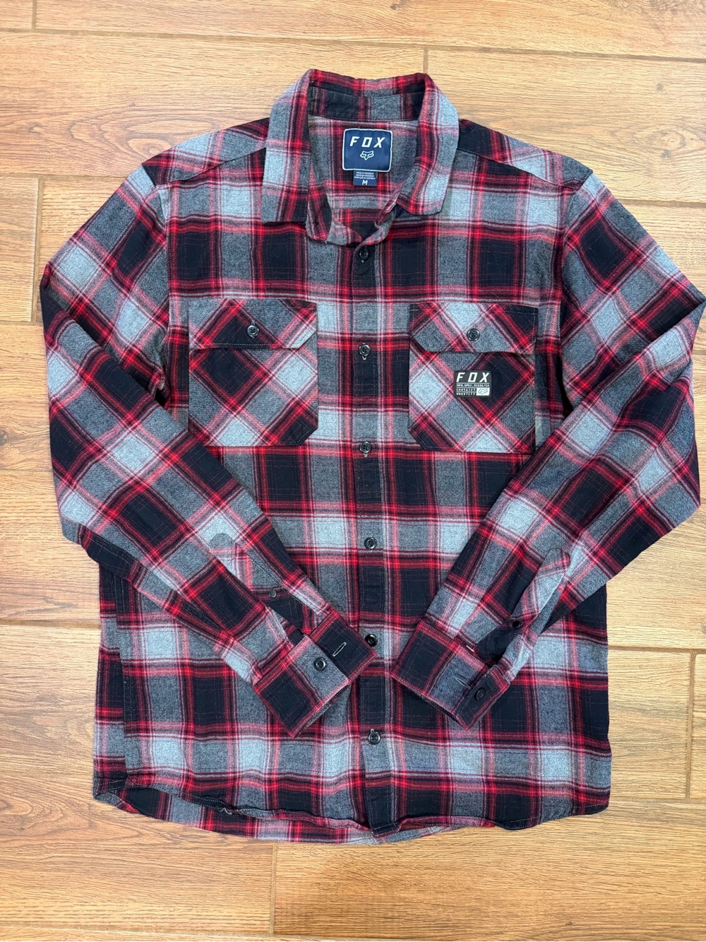 Fox Plaid flannel Button-Down Shirt Jacket in Red, Black and Gray / medium